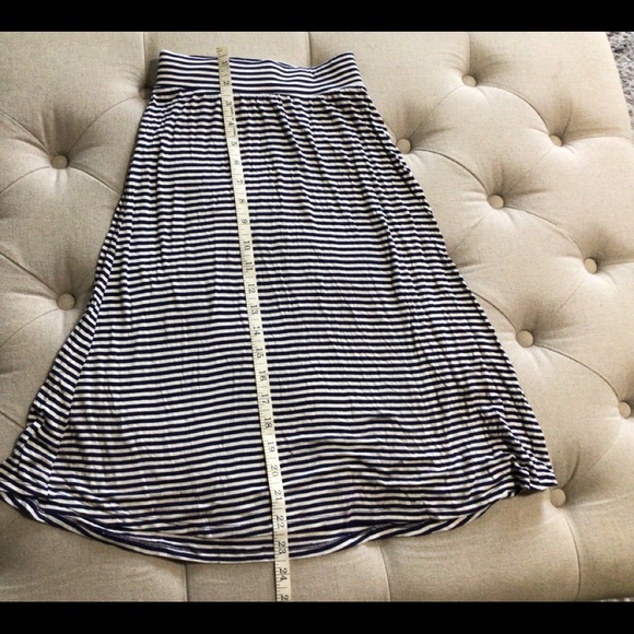 Girls long skirt - Picture 4 of 4